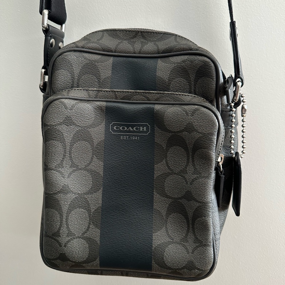 Coach Heritage Stripe Flight Shoulder Bag in Black